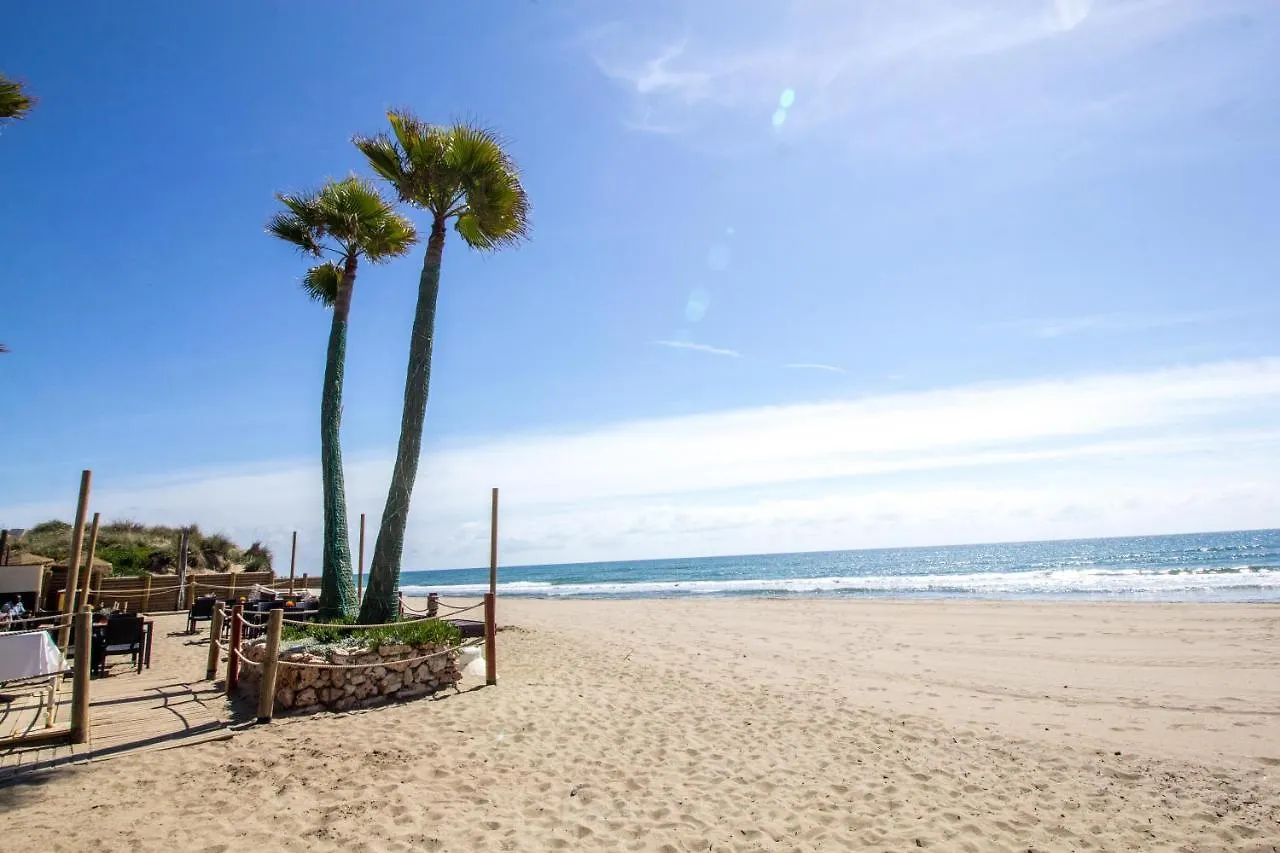 Perfectly Located Beachside Apartment In Elviria Marbella