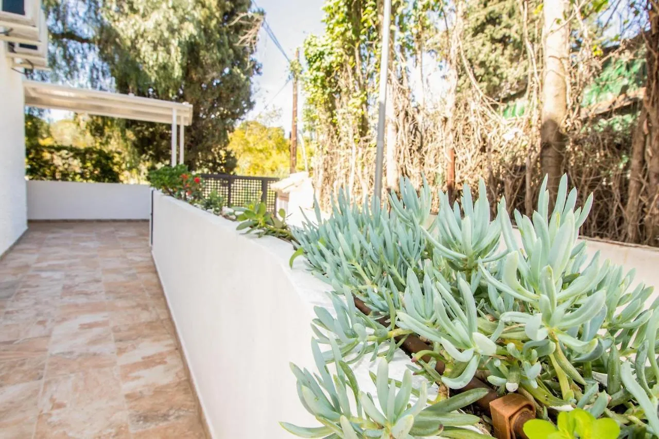 Perfectly Located Beachside Apartment In Elviria Marbella