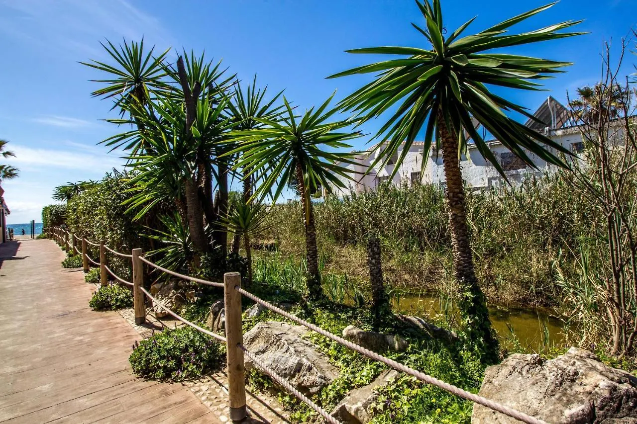 Perfectly Located Beachside Apartment In Elviria Marbella